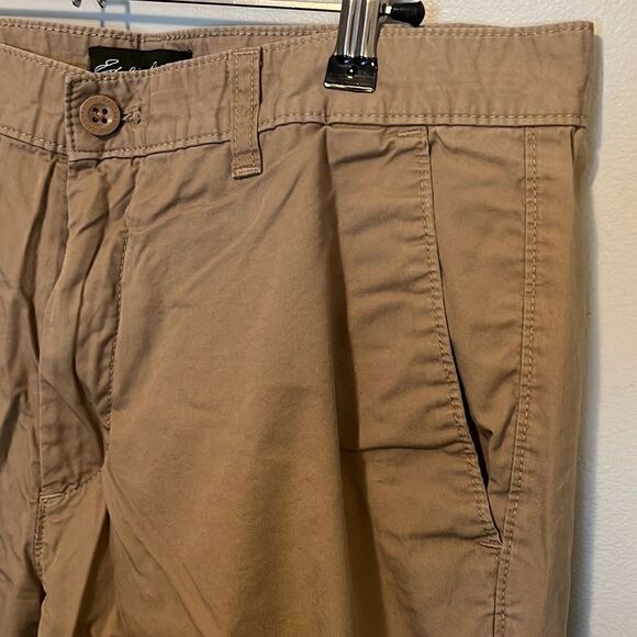 Eddie Bauer Men's Tan Cotton Relaxed Fit Straight Leg Chino Pants Size 32x34 - Picture 3 of 8